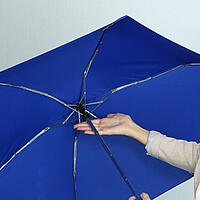 Inspección de calidad del paraguas